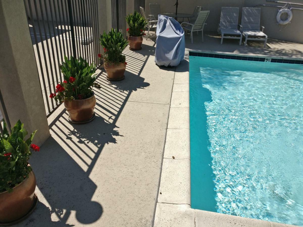 Burbank Inn And Suites Kültér fotó