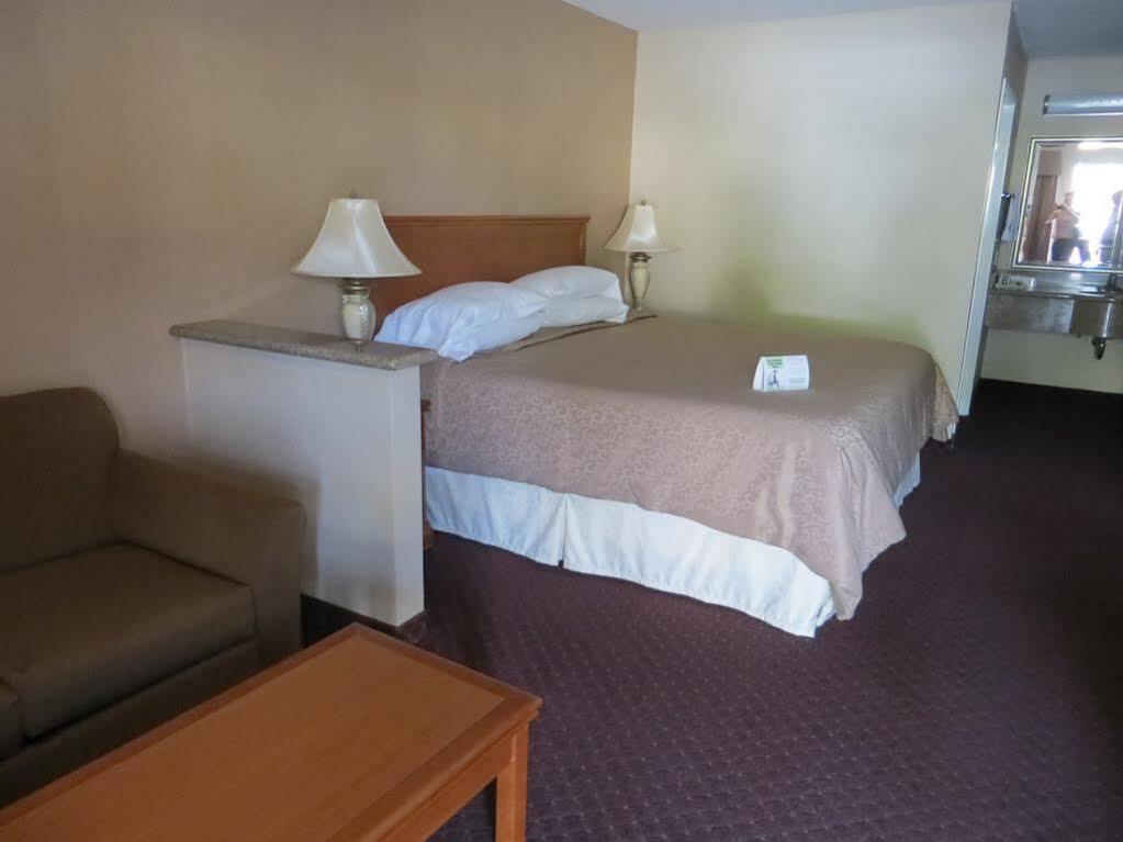 Burbank Inn And Suites Kültér fotó